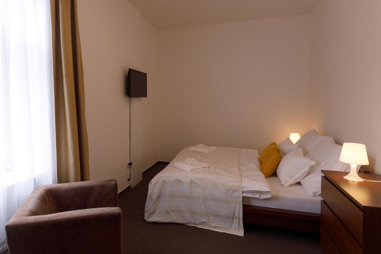 Litvan Sunset Apartments Ceske Budejovice Dış mekan fotoğraf