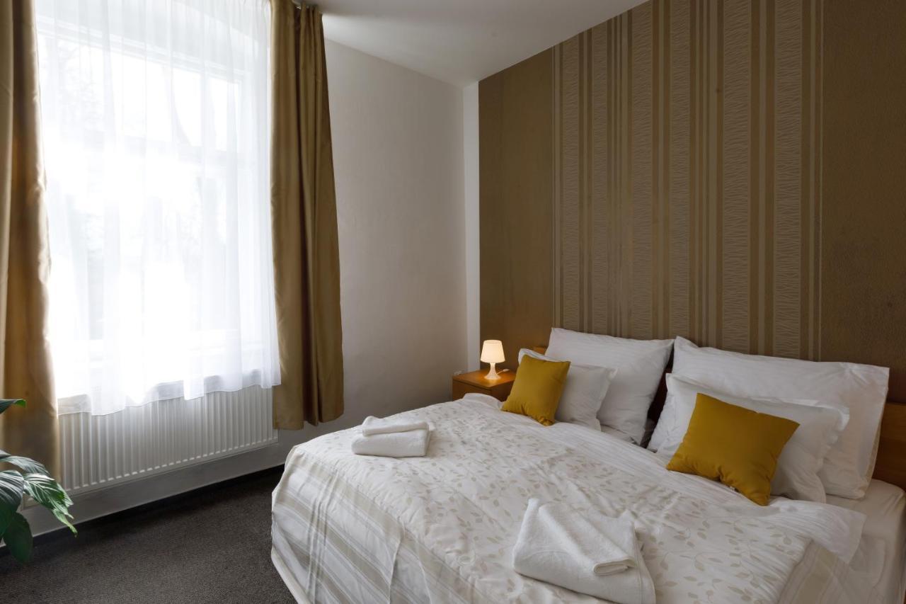 Litvan Sunset Apartments Ceske Budejovice Dış mekan fotoğraf