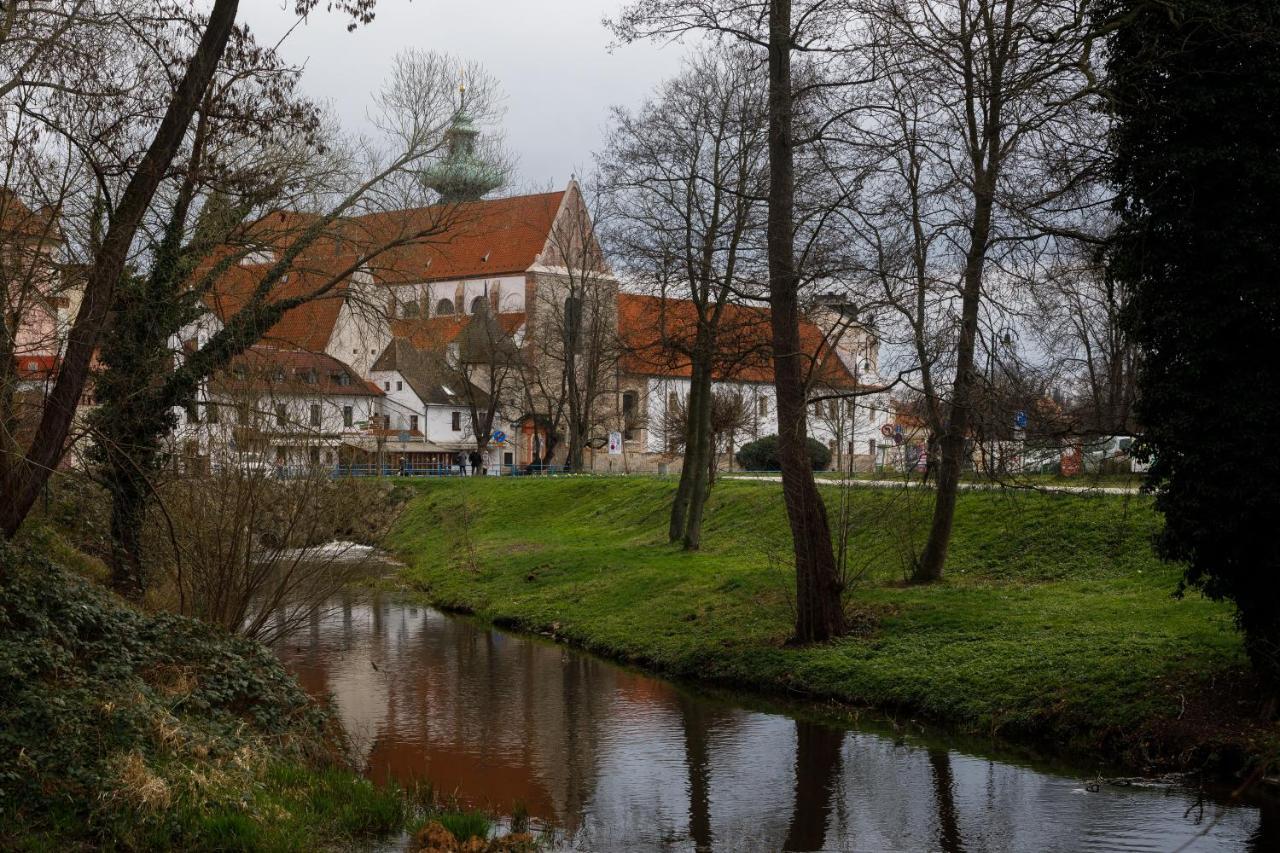 Litvan Sunset Apartments Ceske Budejovice Dış mekan fotoğraf