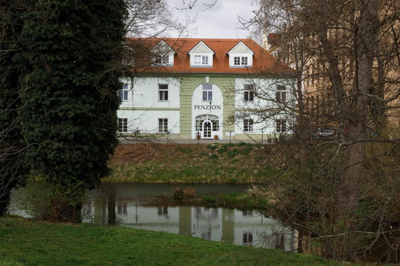 Litvan Sunset Apartments Ceske Budejovice Dış mekan fotoğraf